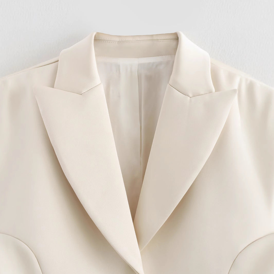 Veste élégante à manches longues en satin de polyester texturé crème
