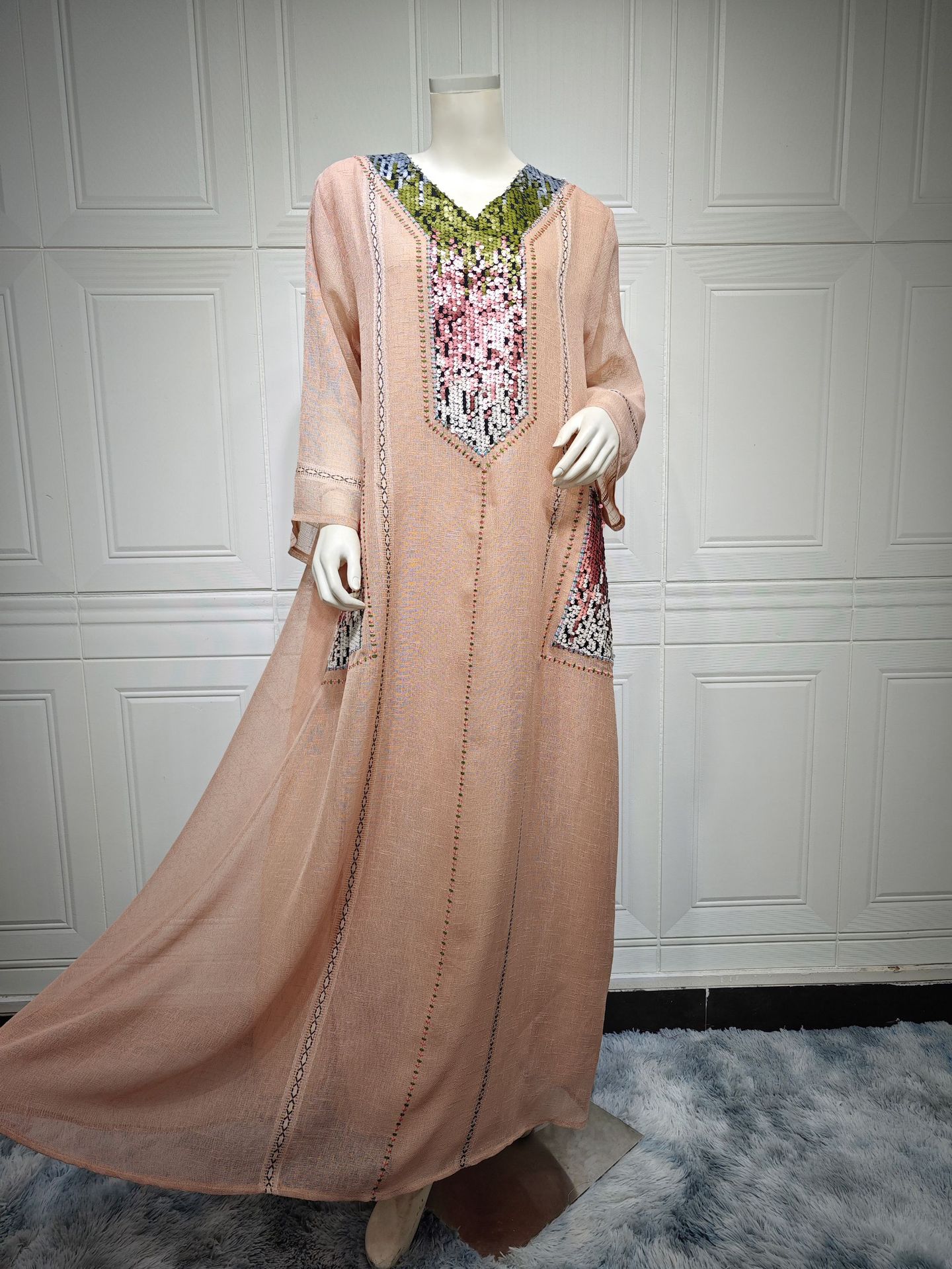 V-Neck Embroidered Sequin Arabian Women's Loose Dress