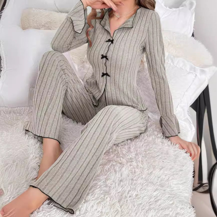 Pantalon à manches longues avec nœud papillon à revers - Accueil