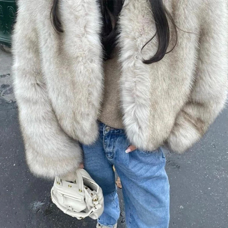 Women's Short Casual Artificial Fur Coat with Raglan Sleeves