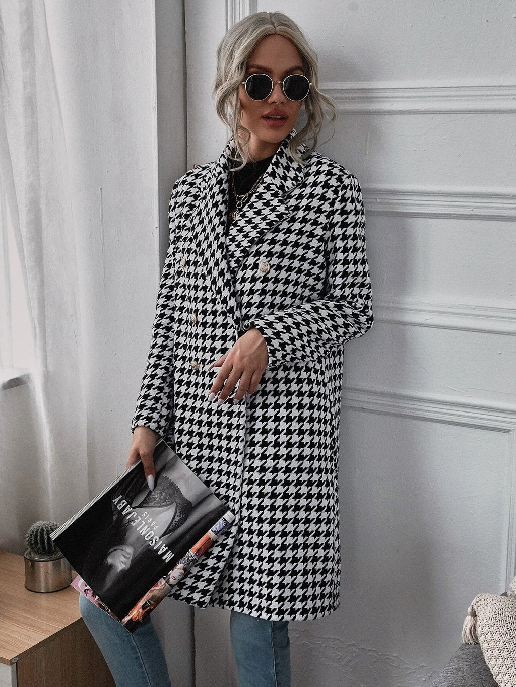 معطف كاجوال شتوي مزدوج الصدر بنقشة الكاروهات متوسط الطول