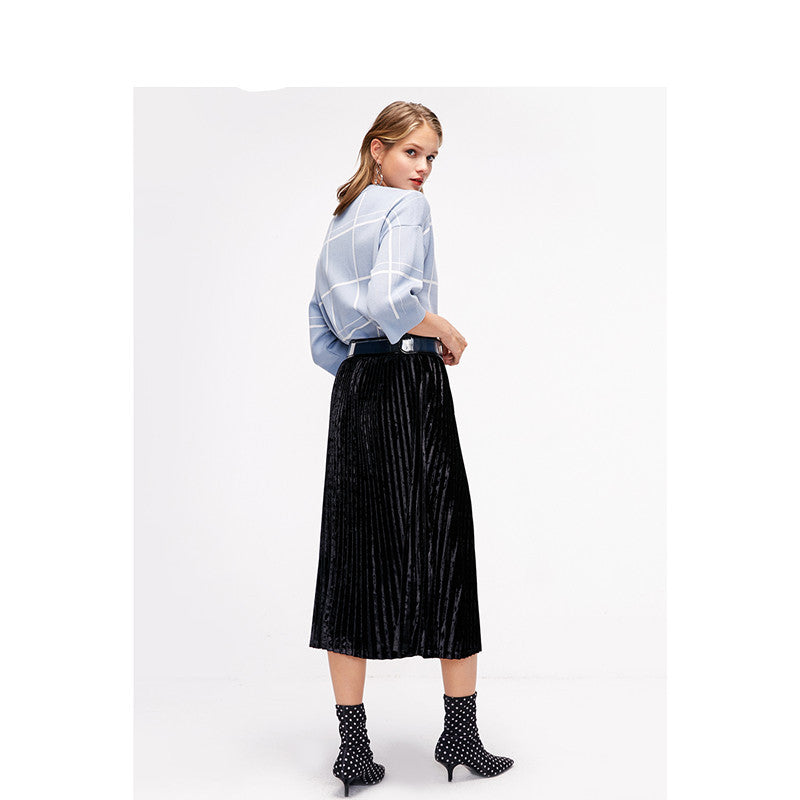 Loose Small Check Pattern Pullover Sweater with Raglan Sleeves