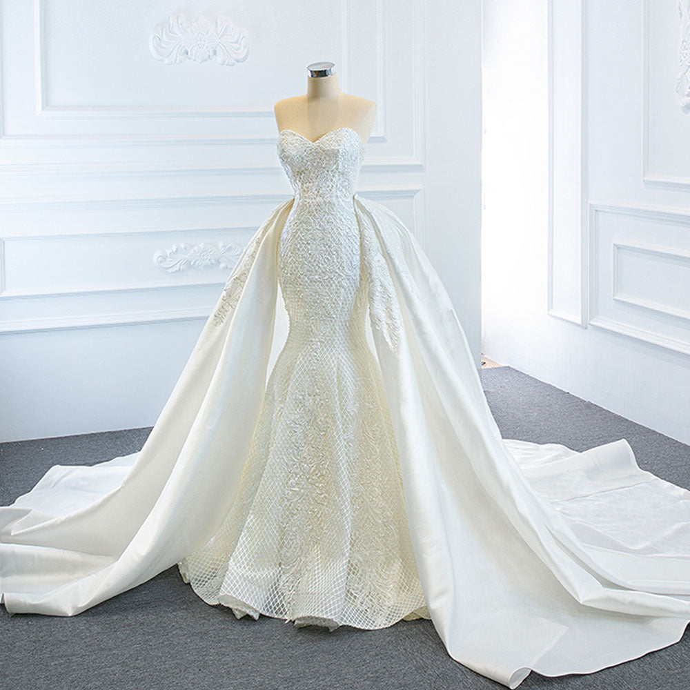 White Polyester Fishtail Wedding Dress with Tube Tops, Thin and Dreamy