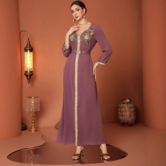 Robe musulmane élégante et brodée, style moderne, pour femmes musulmanes du Moyen-Orient