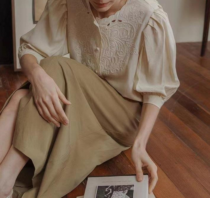 Retro Embroidered Top Design Sense Niche Hollow White