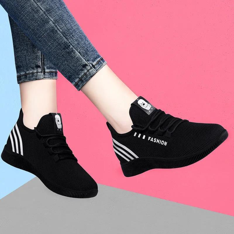 Casual Soft Sole Running Shoes with Coconut Design