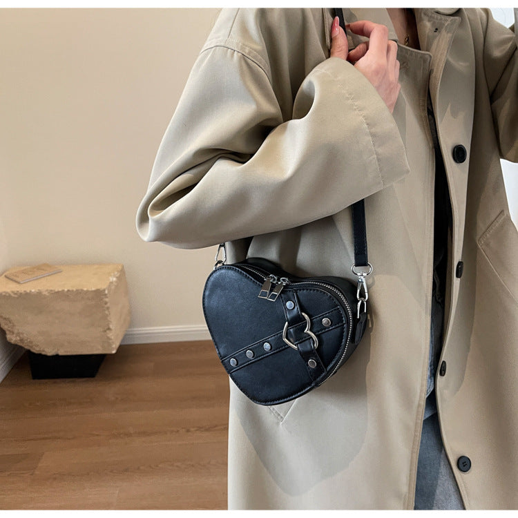 Cute Fashionable Heart-Shaped PU Shoulder Messenger Bag - Spring Trend