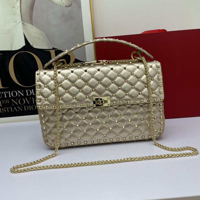 Sac carré en peau de mouton clouté de diamants pour femme