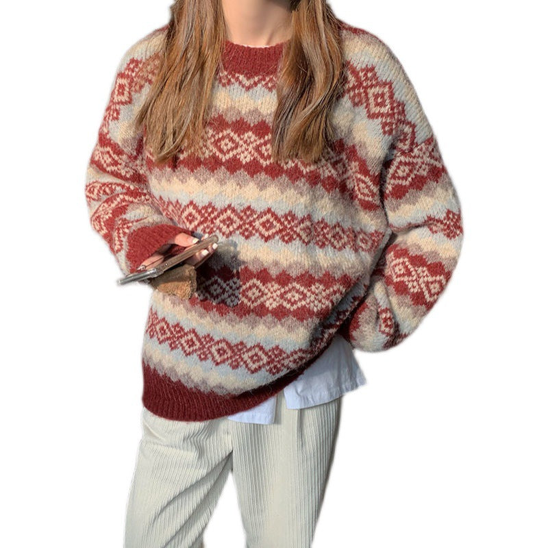 Pull ample et fin en maille à col rond disponible en rouge, noir et bleu