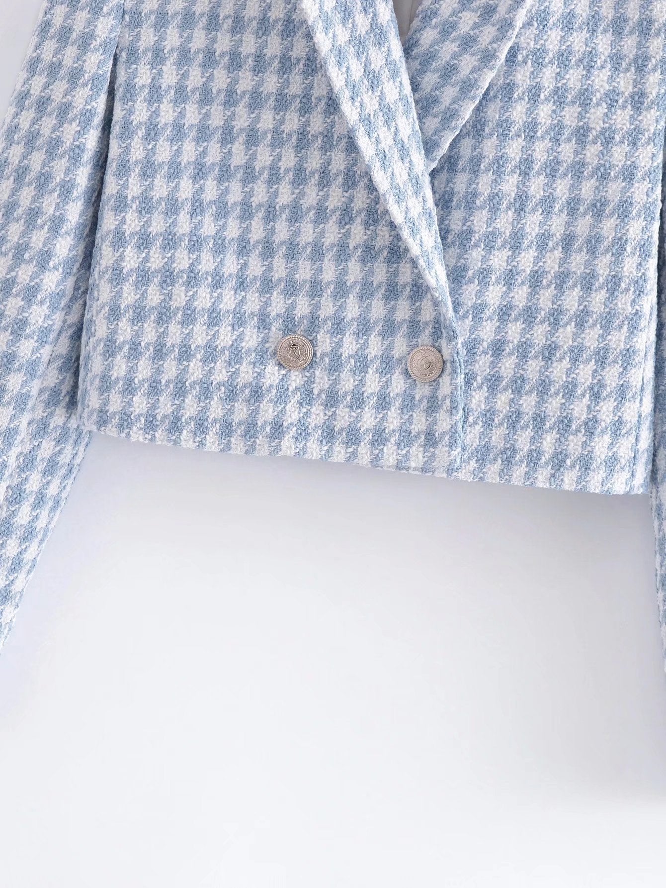 Women’s Slim Short Suit Coat in Light Blue Checker with Thousand Bird Pattern