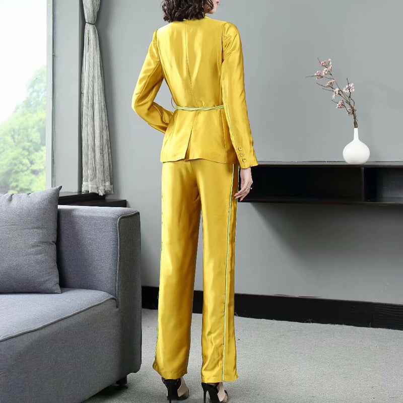 Ensemble deux-pièces femme, veste et pantalon, en polyester jaune