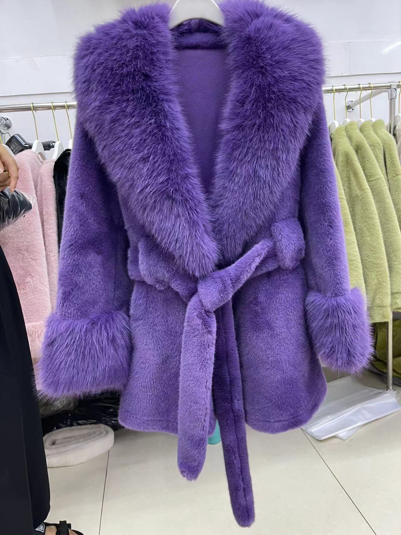 Manteau en fausse fourrure de vison Baoou à manches lanterne, version mode avancée