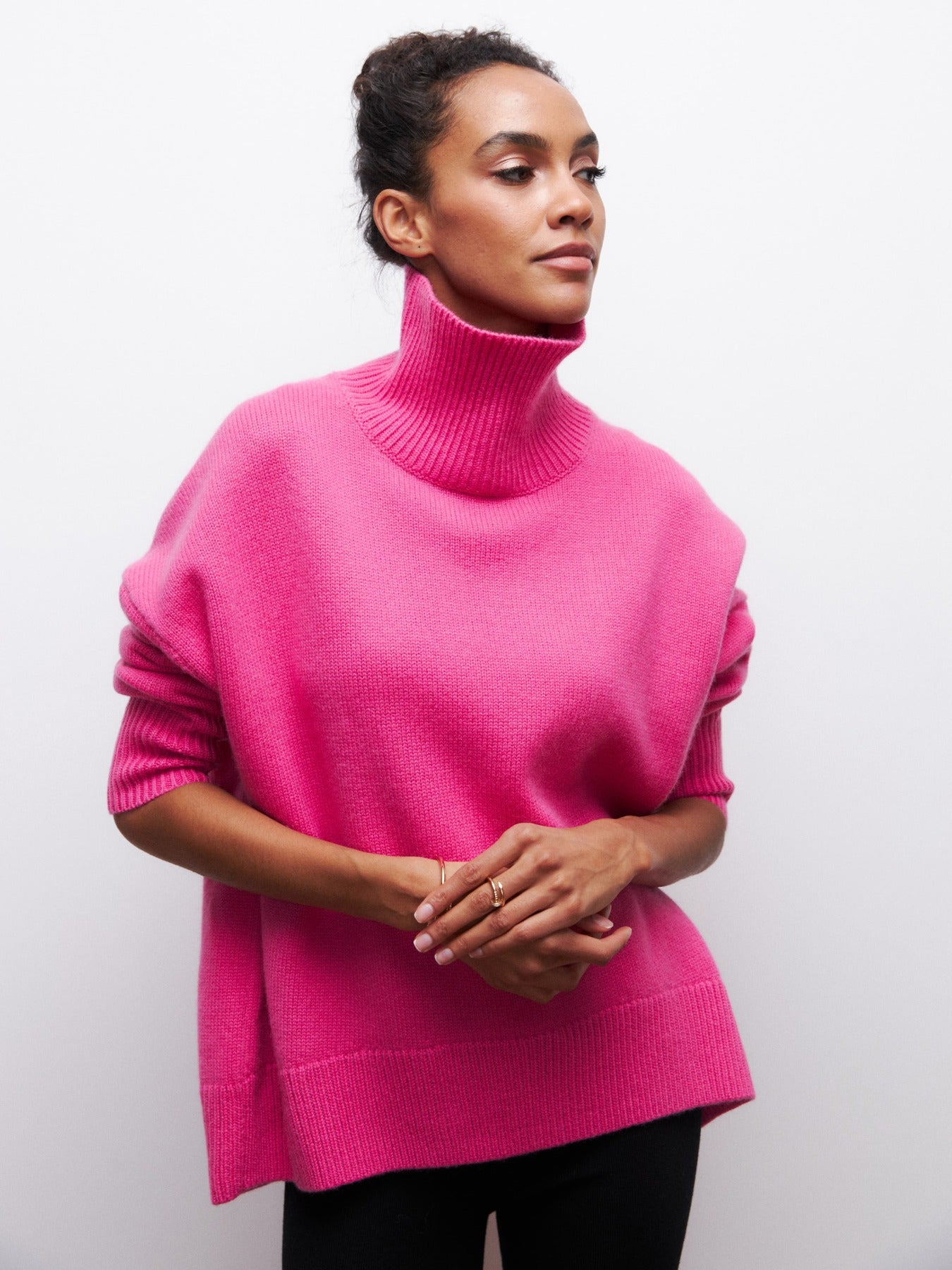 Pull à col roulé d'hiver de couleur unie à manches longues pour femmes