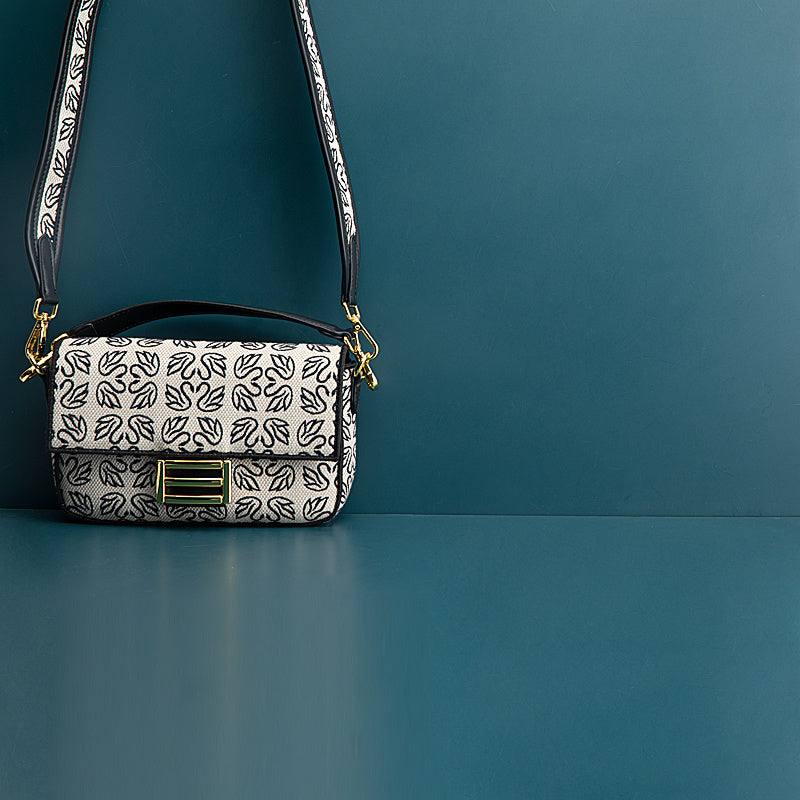 Sac à bandoulière en cuir de vachette d'été Sac à main bandoulière 23cm