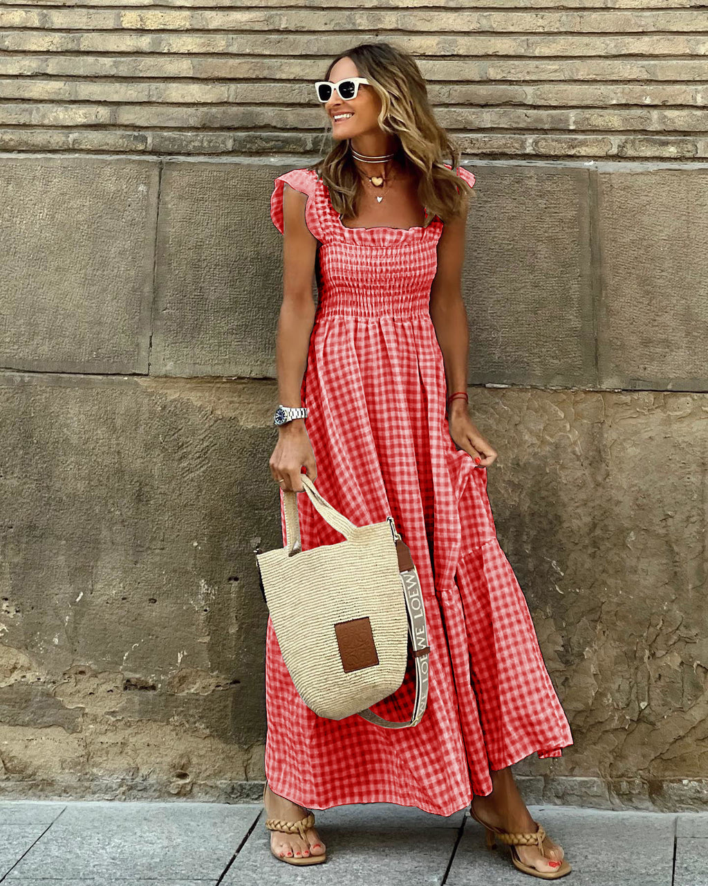 Robe de plage sans manches plissée à volants et motif à carreaux d'été pour femme