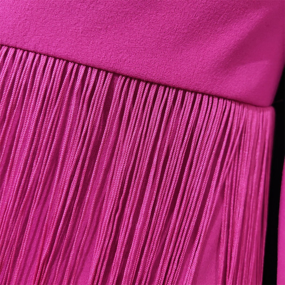 فستان طويل الأكمام مزين بشراشيب