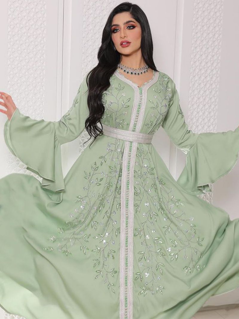 Robe caftan en dentelle vert moyen-oriental avec strass