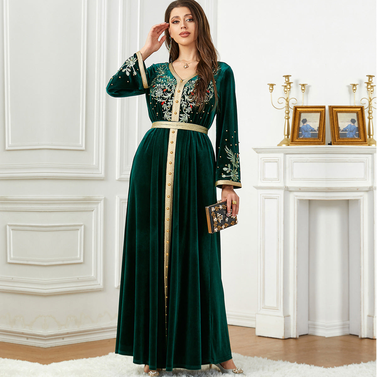 Robe brodée de perles en velours du Moyen-Orient, coloris noir, vert et violet, tailles M-XXL