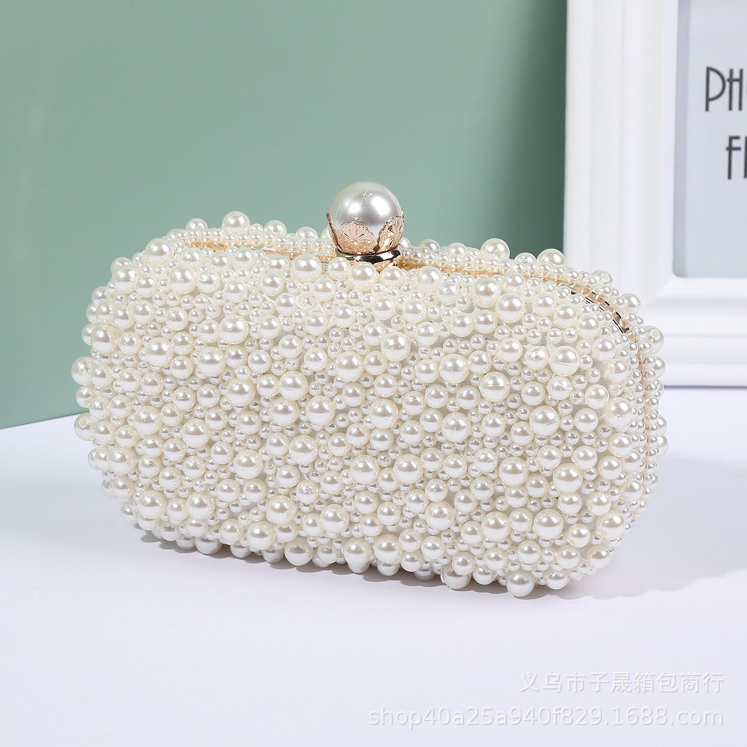 Pochette de soirée en satin et perles pour femme avec fermoir
