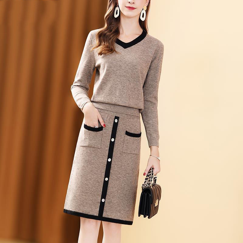 Women’s Knitted Sweater and Skirt Two-Piece Suit Slim Fit Solid Color