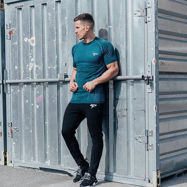 T-shirt d'entraînement à manches courtes en coton à séchage rapide pour homme
