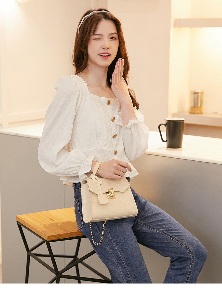 Street Fashion PU Crocodile Pattern Women's Handbag