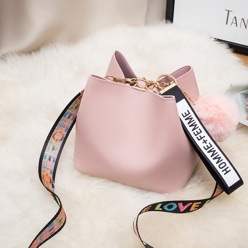 Ladies Classic Print PU Bucket Bag 16x12x16cm
