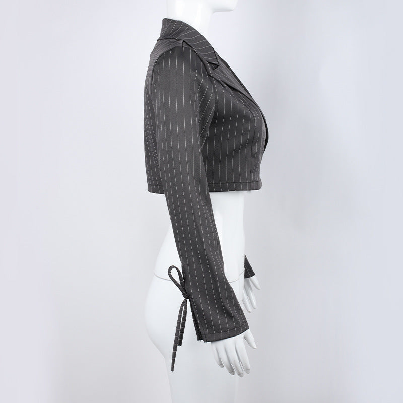 Navel-Baring Grey V-Neck Striped Blazer with Lace & Buttons, Slim Short Style