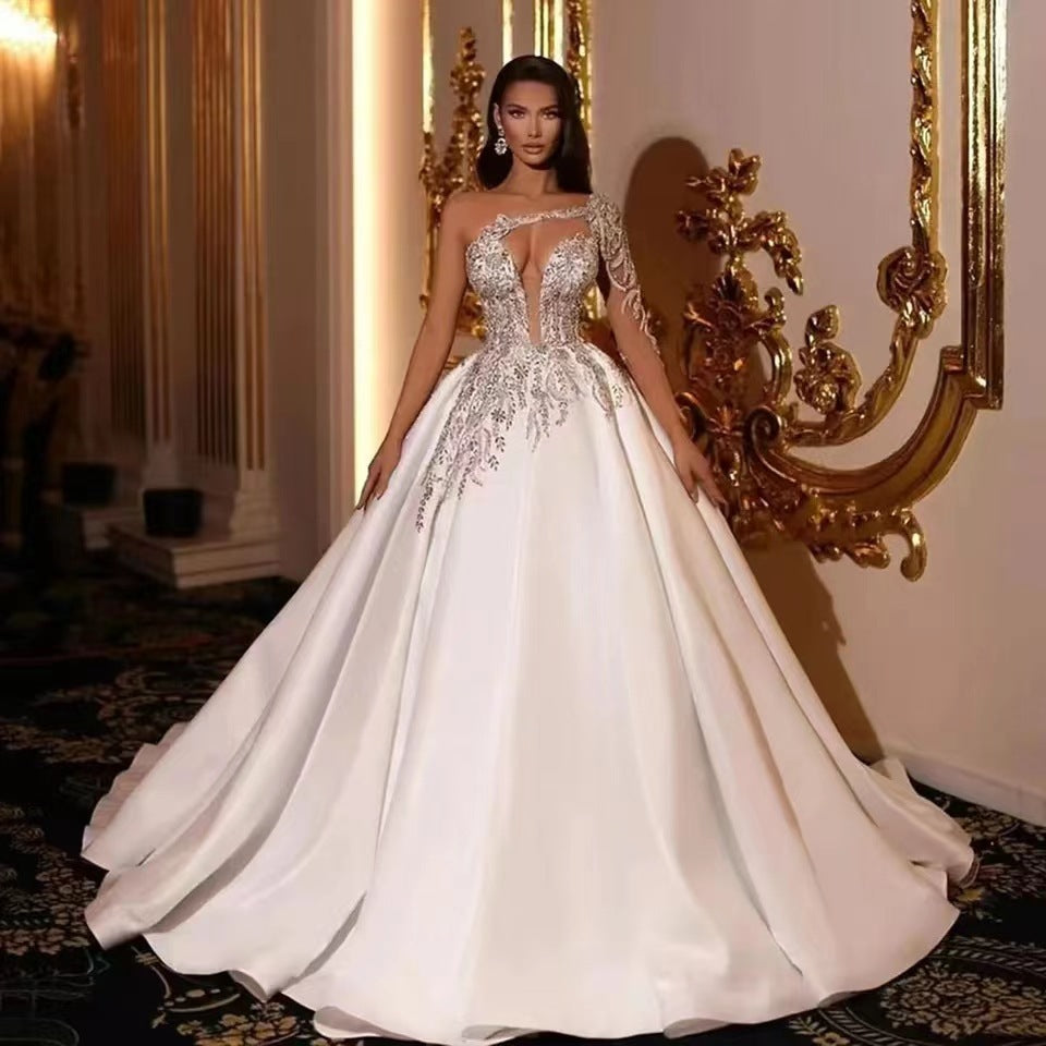 Retro High Waist Lace Wedding Dress with Trailing Skirt