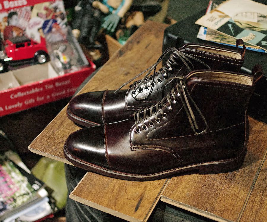 Trois Chaussures Habillées en Cuir pour Homme