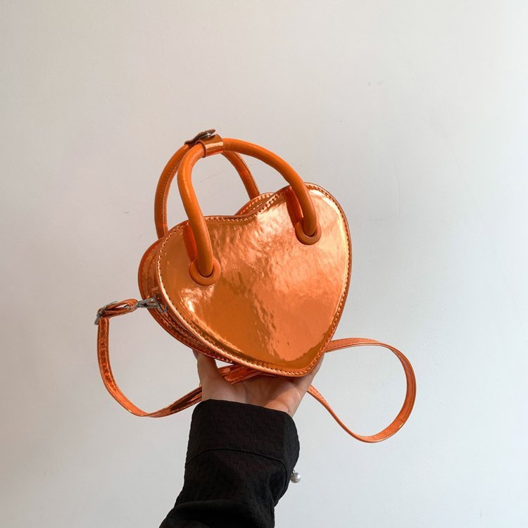 Heart-Shaped PU Shoulder Messenger Bag for Women 19x15x7cm