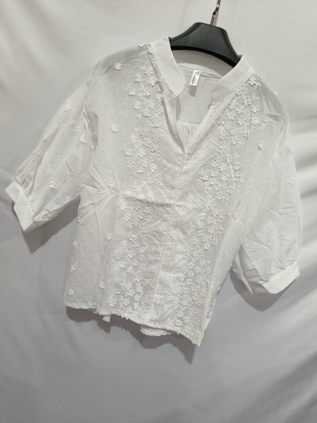 Women's V-Neck Stand Collar Embroidered Lace Blouse Shirt White Polyester