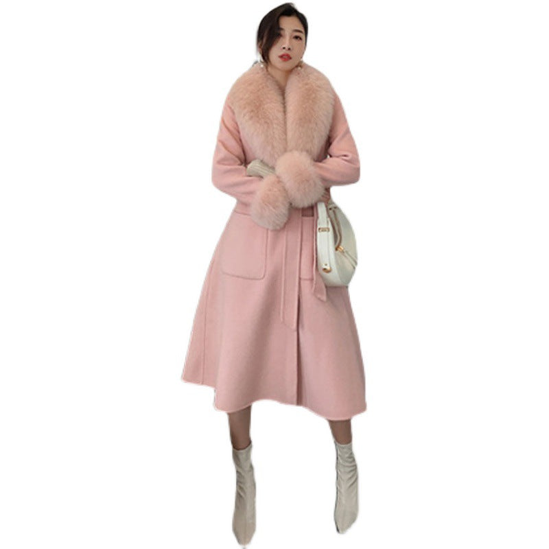 Manteau en Laine Coupe Ajustée Mi-long avec Grand Col en Fourrure