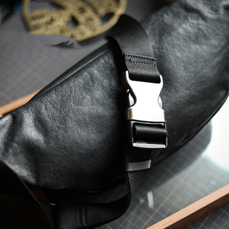 Sac de Poitrine Portable en Cuir de Vachette Noir pour Homme