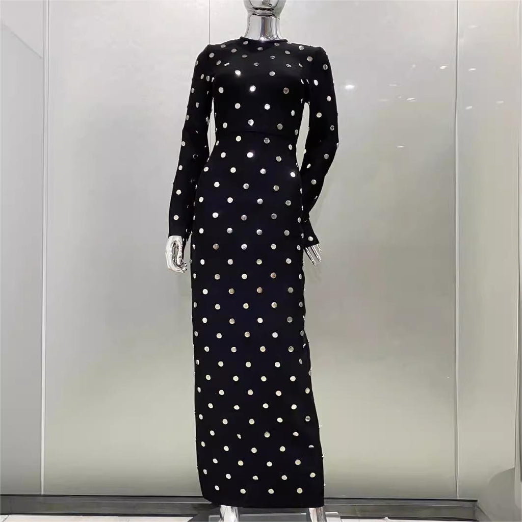 Robe longue à manches longues en coton et lin noir avec rivets pour femme