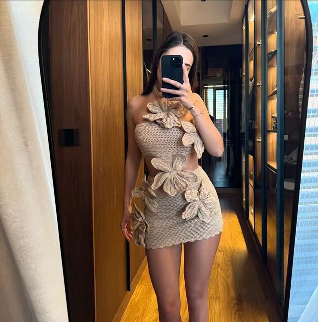 European And American Summer Fashion Halter Flower Cutout Beach Vacation Style Dress