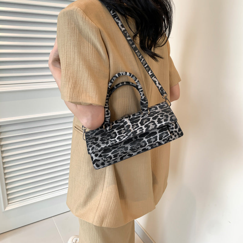 Leopard Print Textured PU Leather Shoulder Messenger Bag