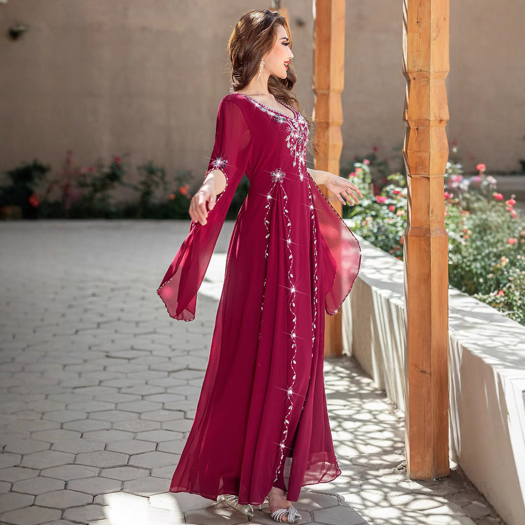 Robe longue en mousseline de soie rouge vin perlée à la main style Moyen-Orient