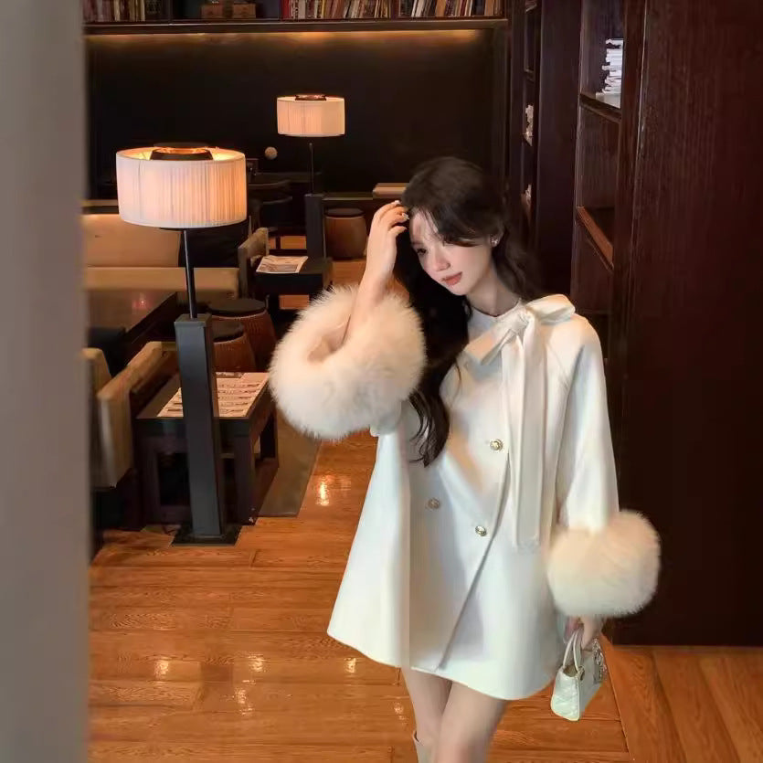 Fashion Woolen Overcoat for Women with Bow Detail