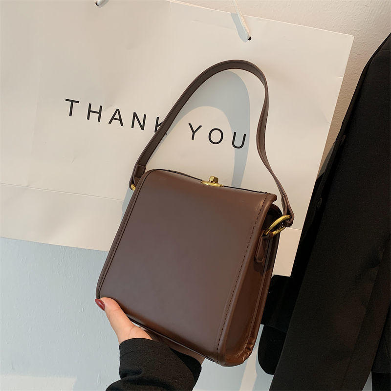 Retro Fashion PU Satchel Bag for Women 17x16x8cm