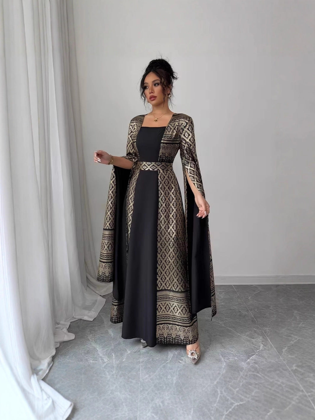 Elegant Arabian Womens Casual Long-sleeve Flared Dress