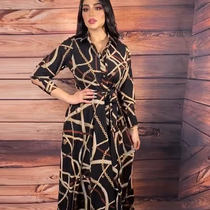 فستان نسائي مطبوع بفتحة رقبة على شكل حرف V مع حزام