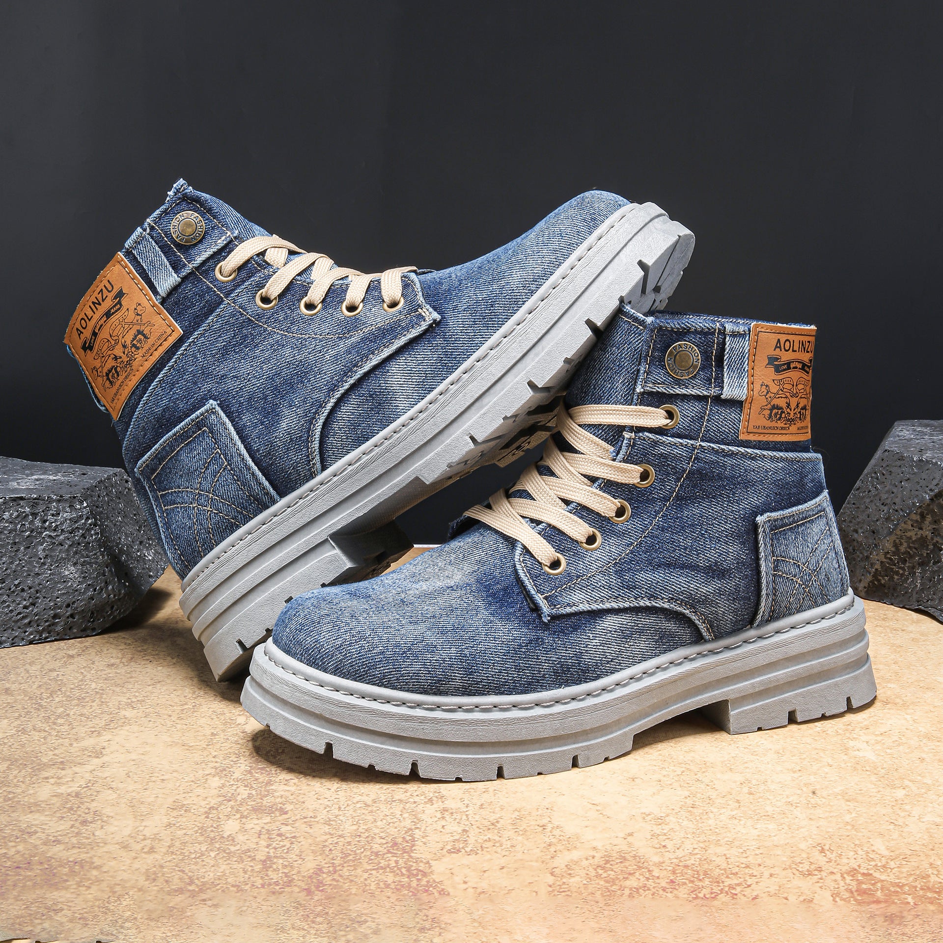 Chaussures de skate montantes en jean avec talon compensé bleu et noir
