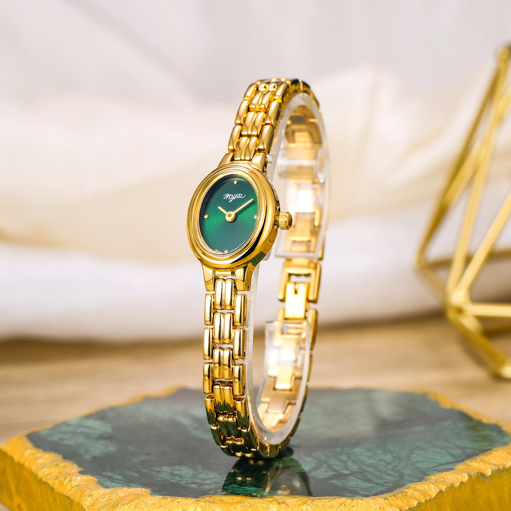Montre à quartz étanche vintage ovale mini pour femme, épaisseur 7 mm, résistante à l'eau jusqu'à 30 m