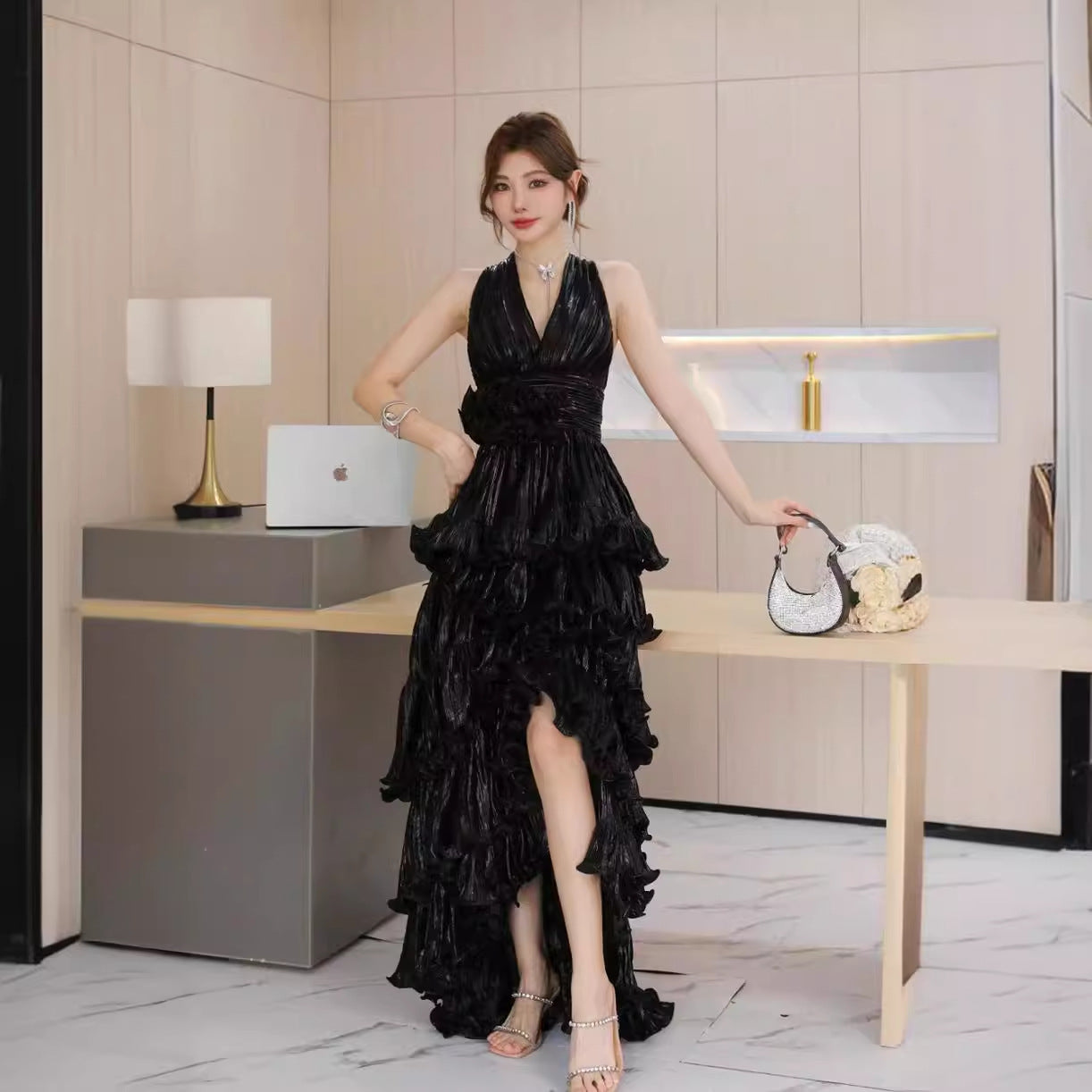 Robe Dovetail Volants Taille Haute pour Femme en Noir, Gris Argenté & Doré