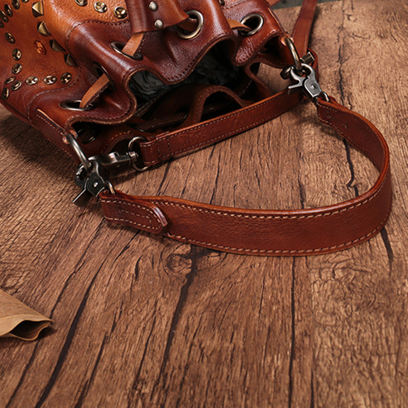 Rivet Decorative Cowhide Leather Bucket Bag 24x21cm Retro Leisure