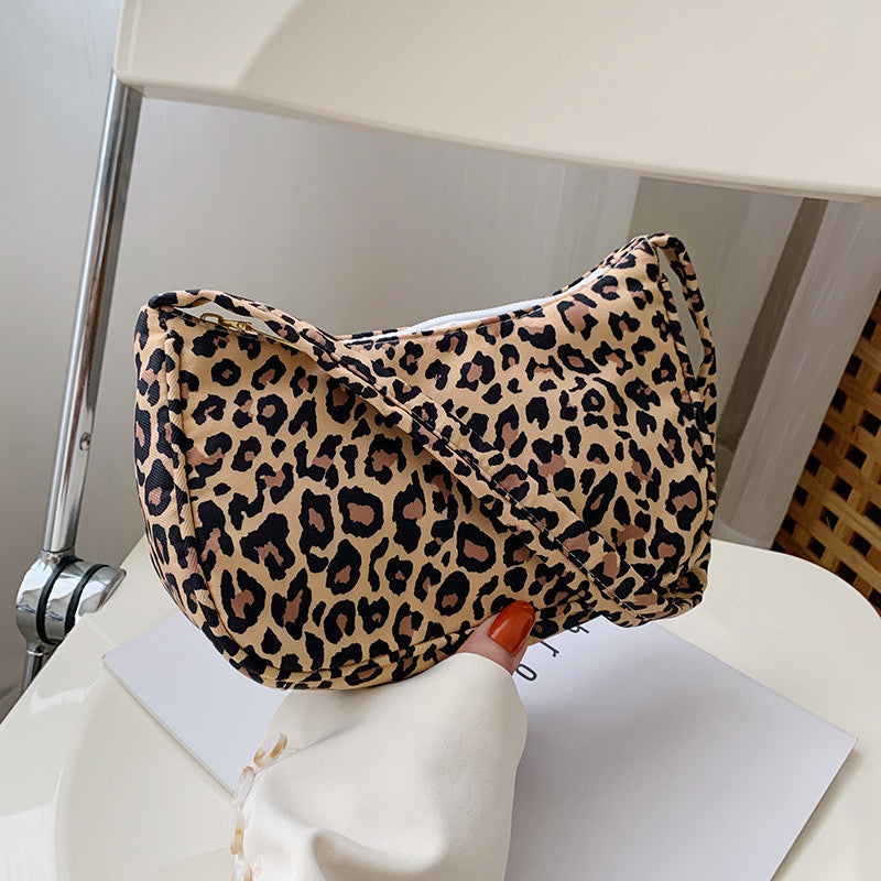Sac à bandoulière en nylon pour femme, petit, imprimé papillon, vache ou léopard, format 23x13x7.5cm