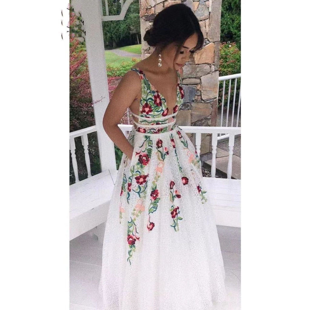 Robe de soirée sexy décolleté en V dos nu avec motif floral