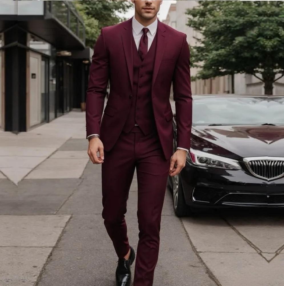Men's Slim Fit Three-Piece Solid Color Suit Polyester Blend