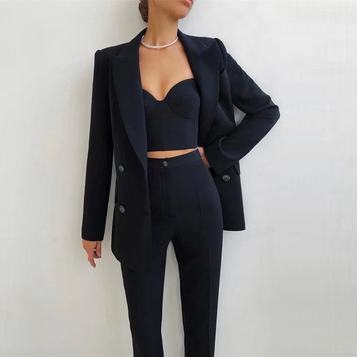 Ensemble tailleur chic décontracté pour femme : veste, corset et pantalon